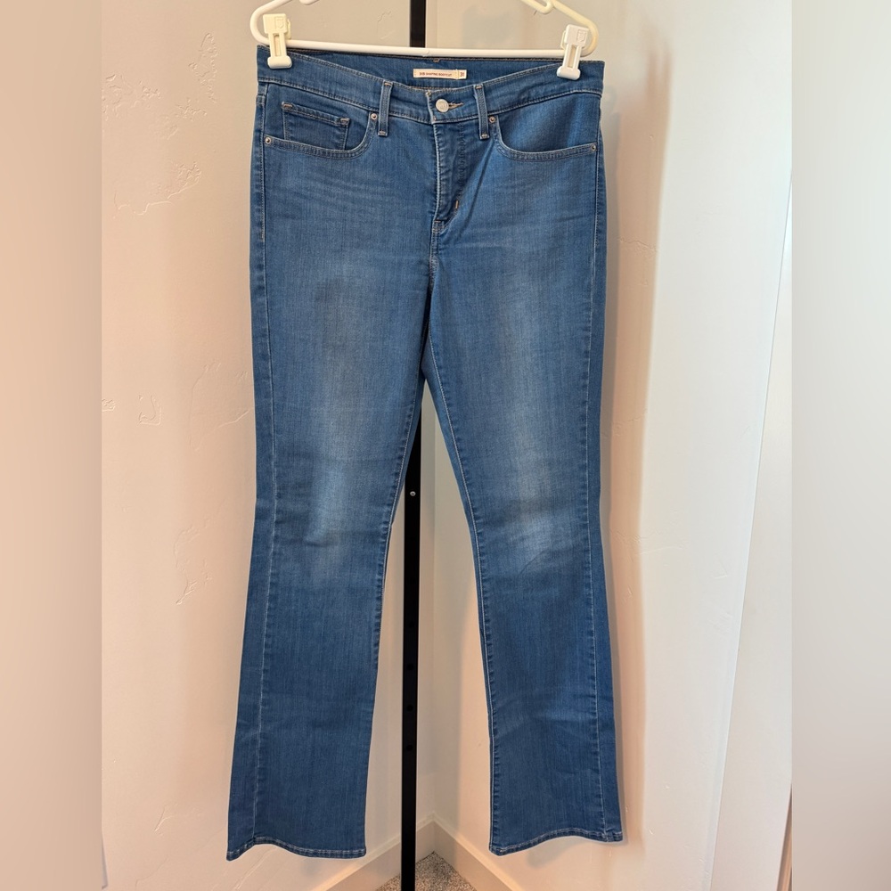 Levi’s 315 Shaping Bootcut